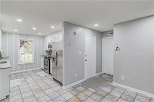 363 Agnes Ct - Photo 17