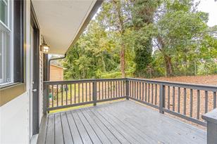 1800 Fayetteville Ct SE - Photo 35