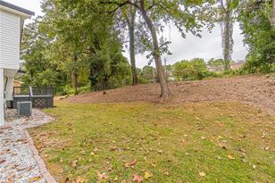 1800 Fayetteville Ct SE - Photo 41