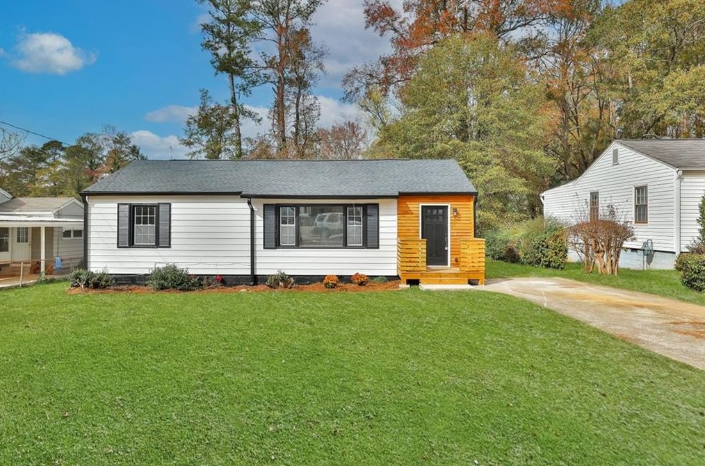 4212 Hanes Dr, Decatur GA  30035-1945 exterior