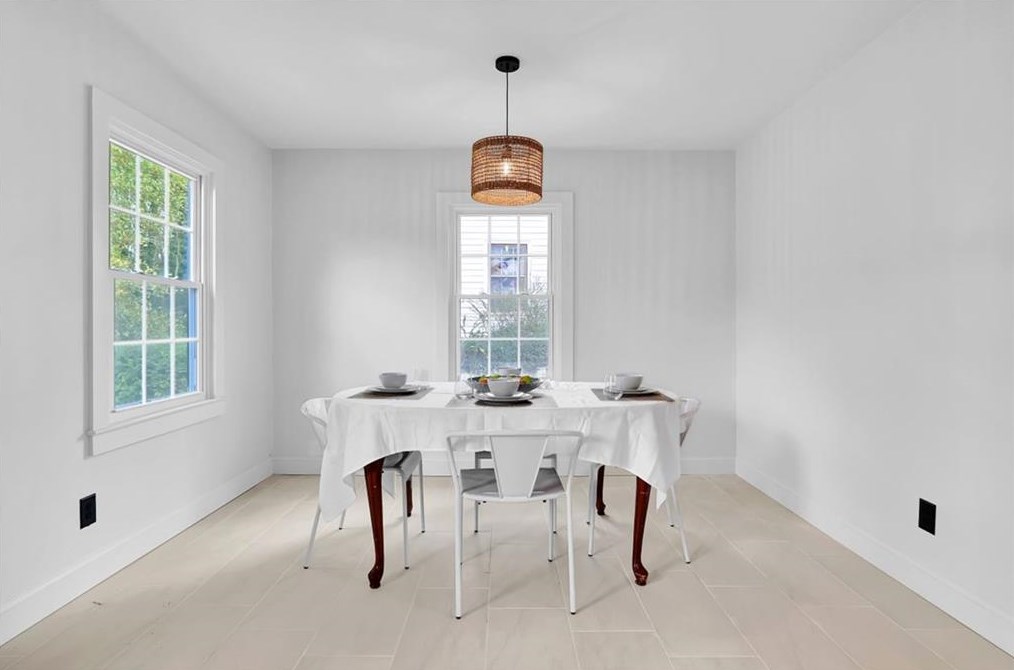 4212 Hanes Dr, Decatur GA  30035-1945 exterior