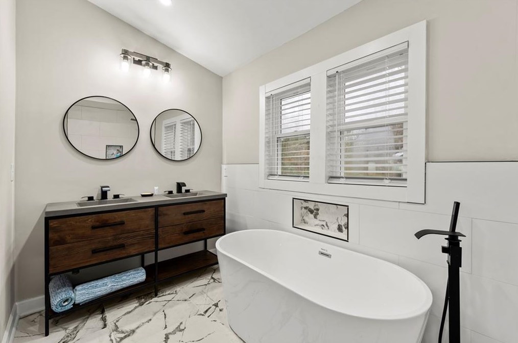 3041 Dove Way, Decatur GA  30033-3901 exterior