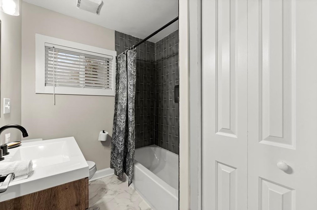 3041 Dove Way, Decatur GA  30033-3901 exterior