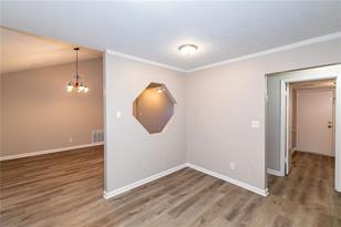 1709 Dunbarton Dr, Lithonia GA  30058-5507 exterior