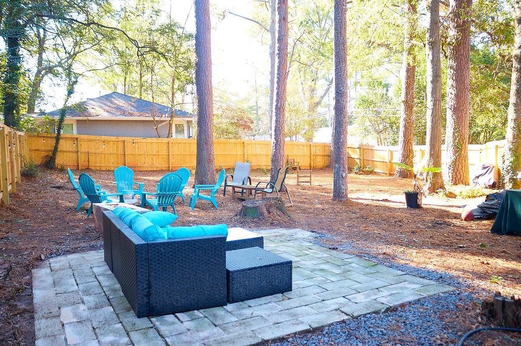 3012 Washington Rd, Atlanta GA  30344-4530 exterior