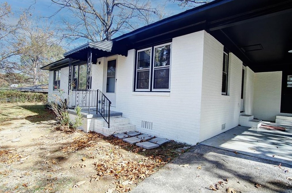153 Ridgecrest Dr, Calhoun GA  30701-8710 exterior