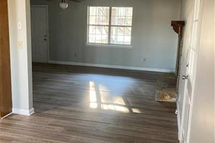 2780 Highpoint Rd - Photo 7
