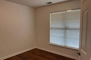 1328 Gates Cir SE - Photo 3