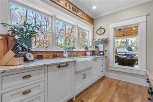 1445 Diamond Head Dr - Photo 9