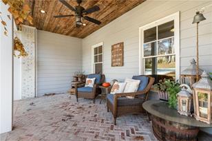 1445 Diamond Head Dr - Photo 3