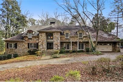 3885 Northside Drive, Atlanta, GA 30342 - Photo 1