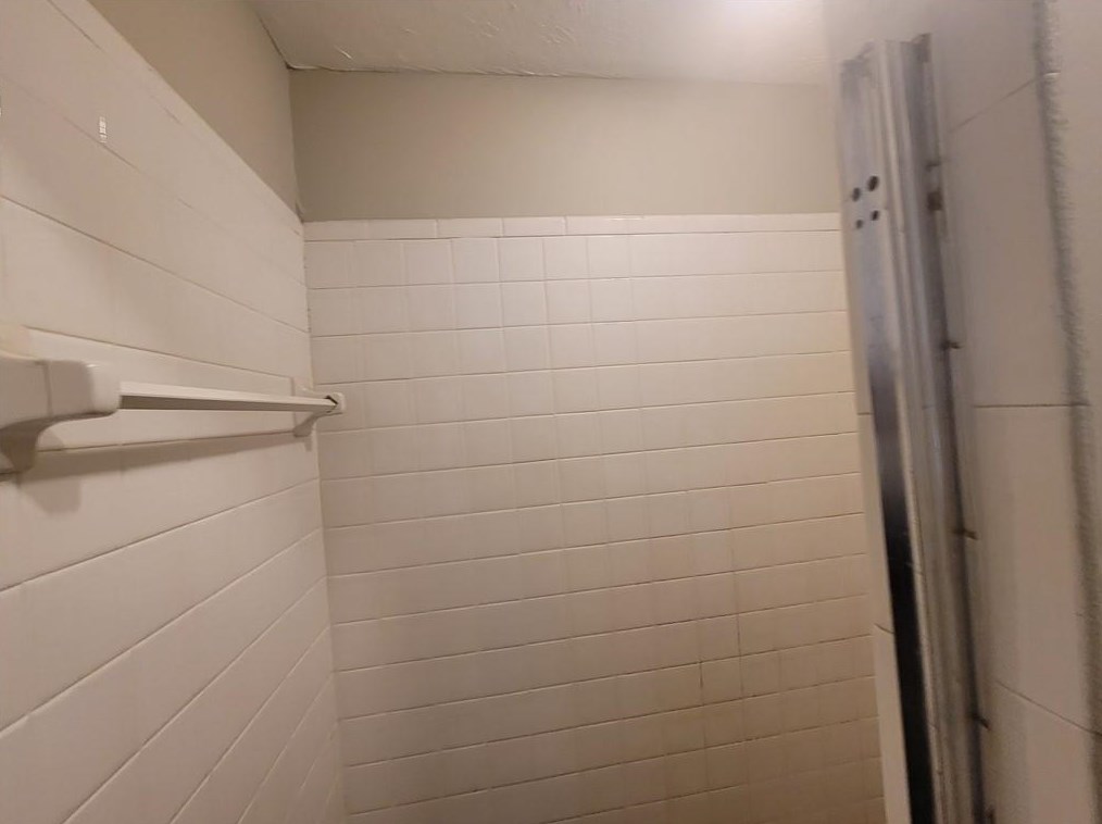 4630 Riverwood Cir, Decatur GA  30035-2936 exterior