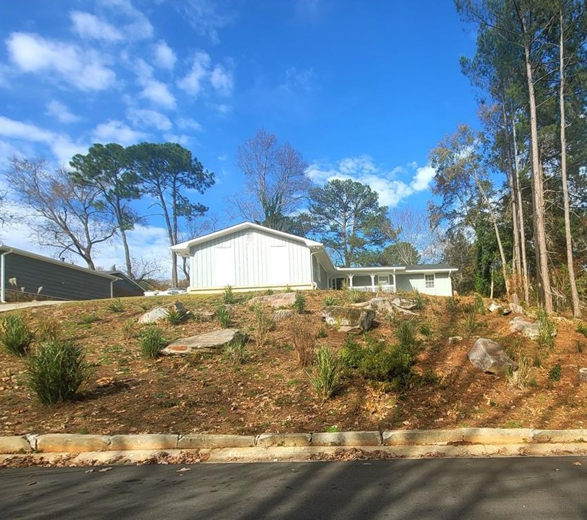 4630 Riverwood Cir, Decatur GA  30035-2936 exterior