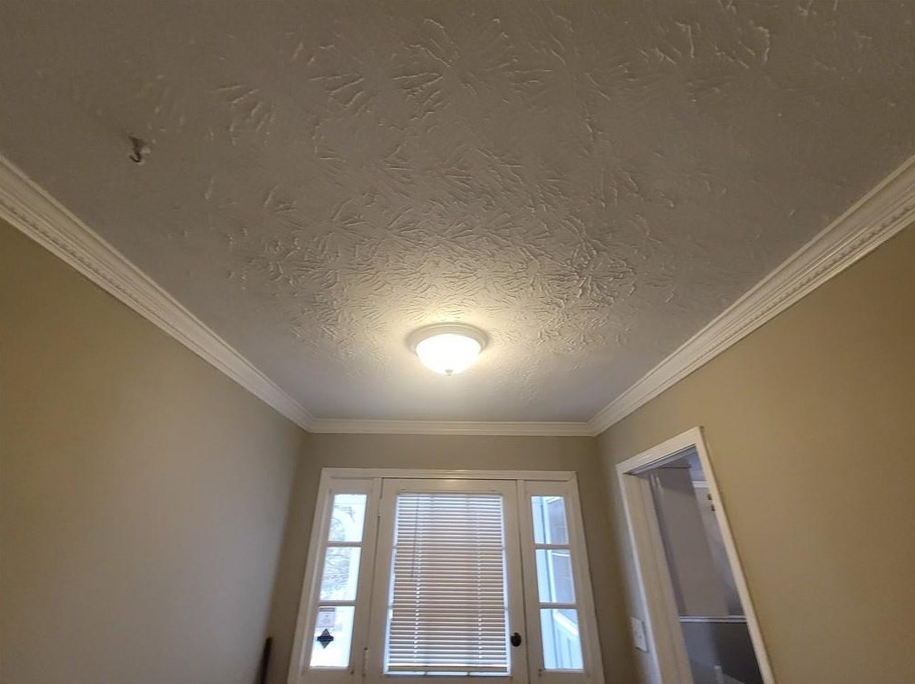 4630 Riverwood Cir, Decatur GA  30035-2936 exterior