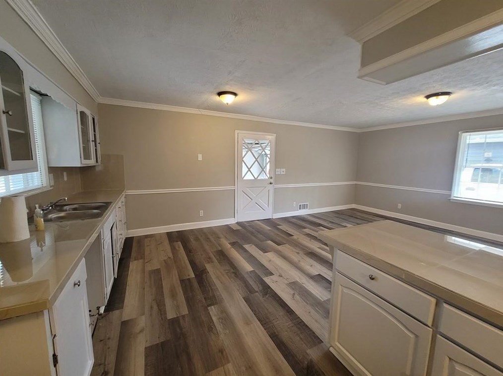 4630 Riverwood Cir, Decatur GA  30035-2936 exterior