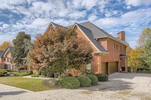 1055 Lainston Ct - Photo 3