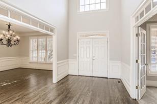 1055 Lainston Ct - Photo 5