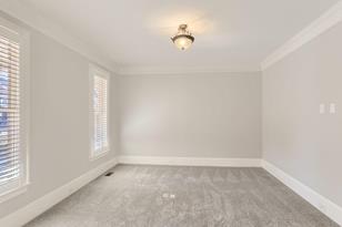 1055 Lainston Ct - Photo 7