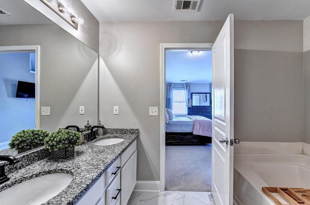 2670 Avanti Way, Decatur GA  30035-4194 exterior