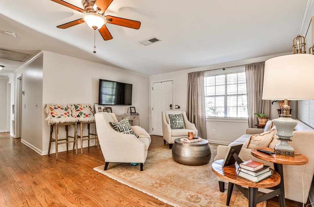 1681 Wayland Cir, Atlanta GA  30319-3609 exterior