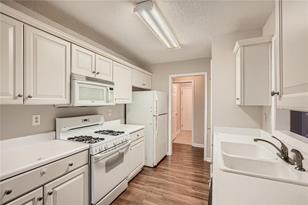 5683 Riverside Walk Dr - Photo 13