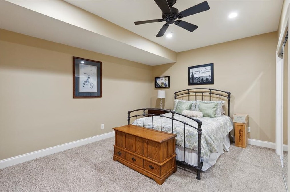 320 Quiet Water Ln, Atlanta GA  30350-3723 exterior