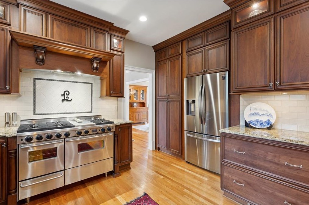 320 Quiet Water Ln, Atlanta GA  30350-3723 exterior