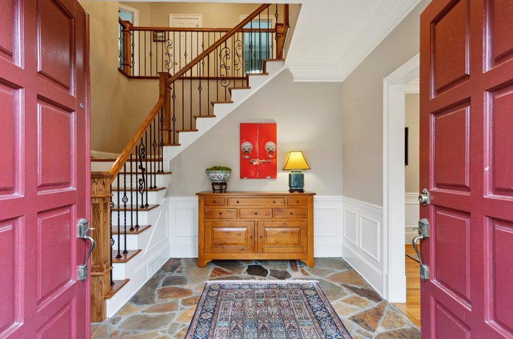 320 Quiet Water Ln, Atlanta GA  30350-3723 exterior