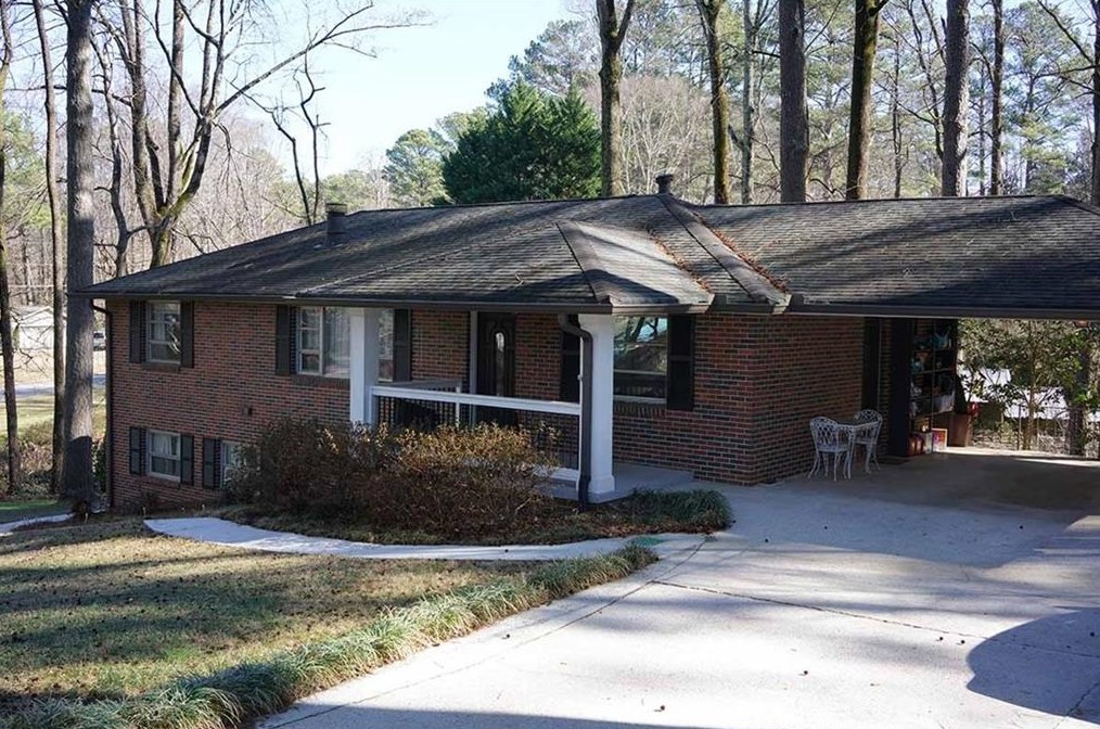 1599 Springbrook Dr, Decatur GA  30033-1819 exterior