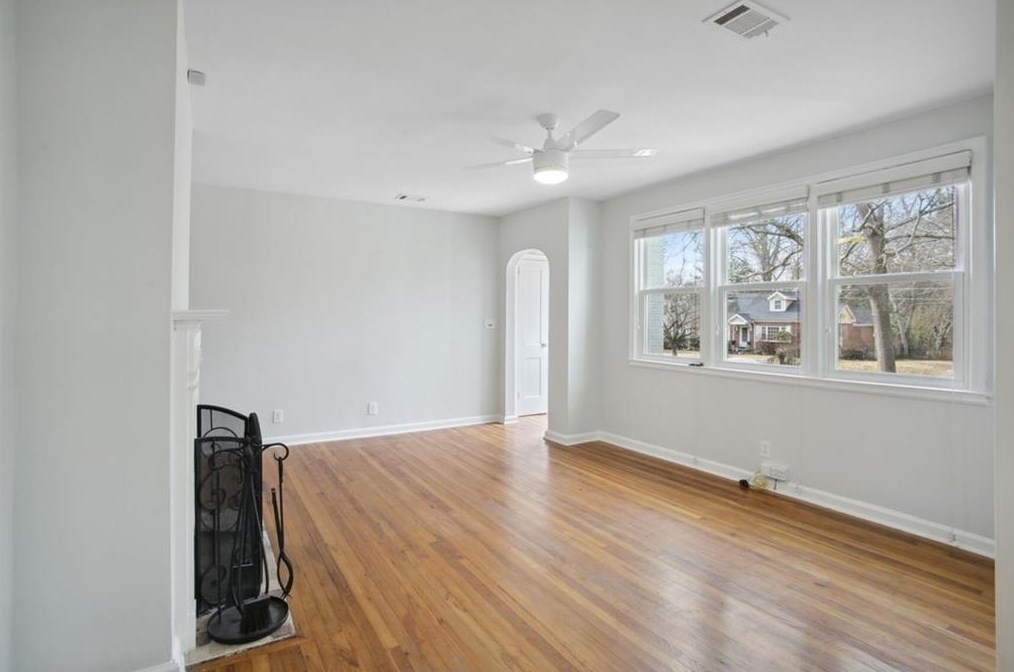 39 Oakridge Ave, Atlanta GA  30317-2915 exterior