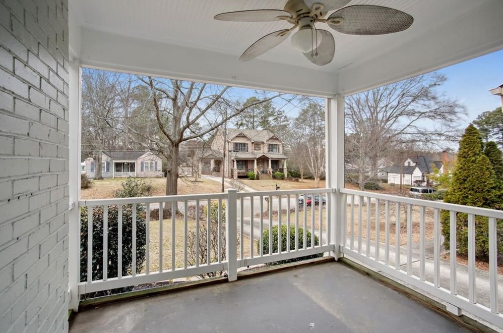 39 Oakridge Ave, Atlanta GA  30317-2915 exterior