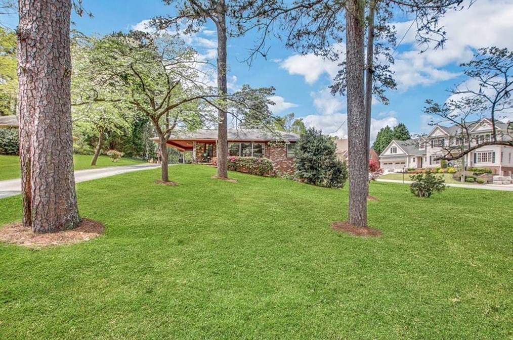 3702 Spring Hill Rd, Smyrna GA  30080-4654 exterior