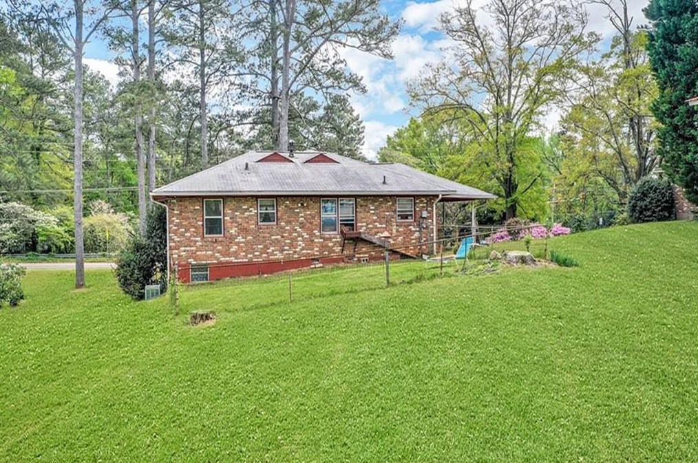 3702 Spring Hill Rd, Smyrna GA  30080-4654 exterior