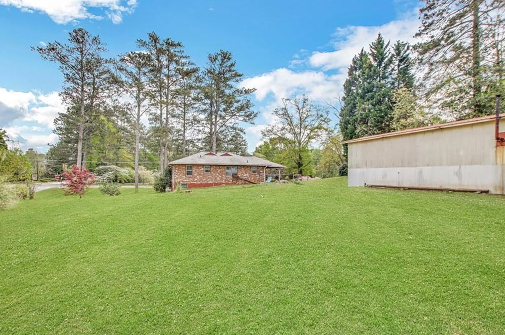 3702 Spring Hill Rd, Smyrna GA  30080-4654 exterior