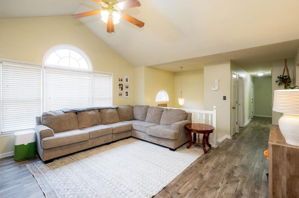 381 Stewart Dr, Dallas GA  30132-8163 exterior