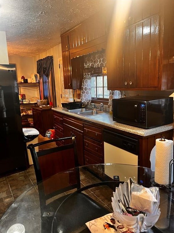 2750 Rainbow Forest Dr, Decatur GA  30034-1926 exterior