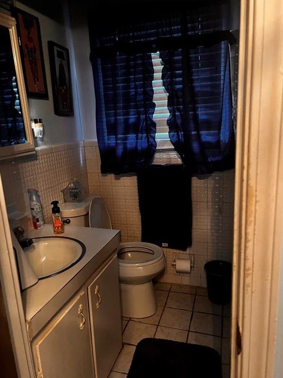 2750 Rainbow Forest Dr, Decatur GA  30034-1926 exterior