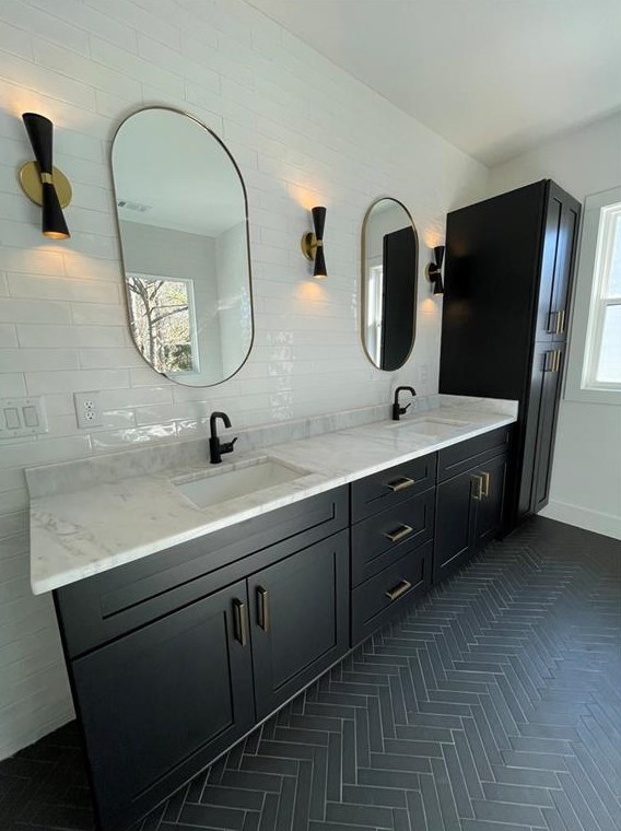 1355 Oldfield Rd, Decatur GA  30030-4551 exterior