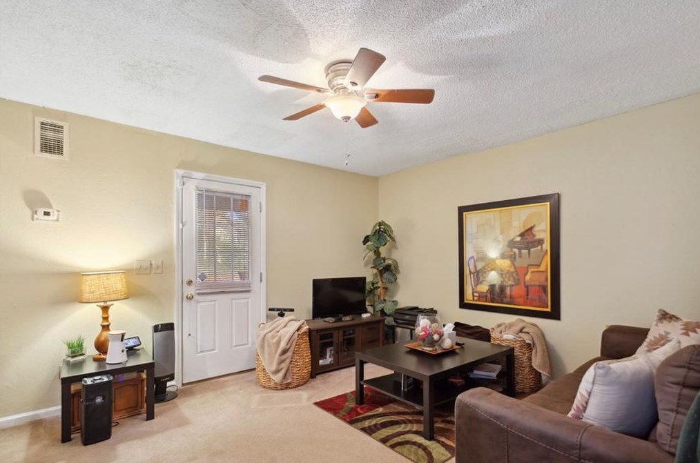 1651 Wynndowne Trl, Smyrna GA  30080-2479 exterior