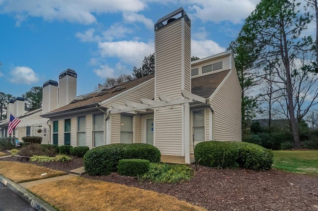 1511 Planters Ridge Ln, Alpharetta GA  30004-8541 exterior