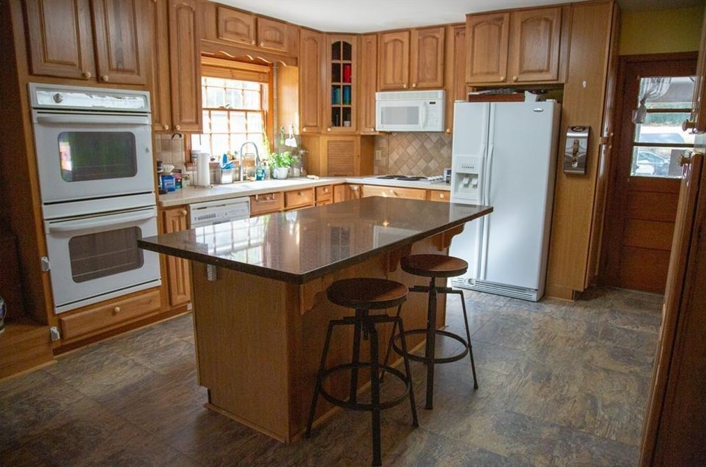 2525 Overlook Dr, Atlanta GA  30344-2026 exterior