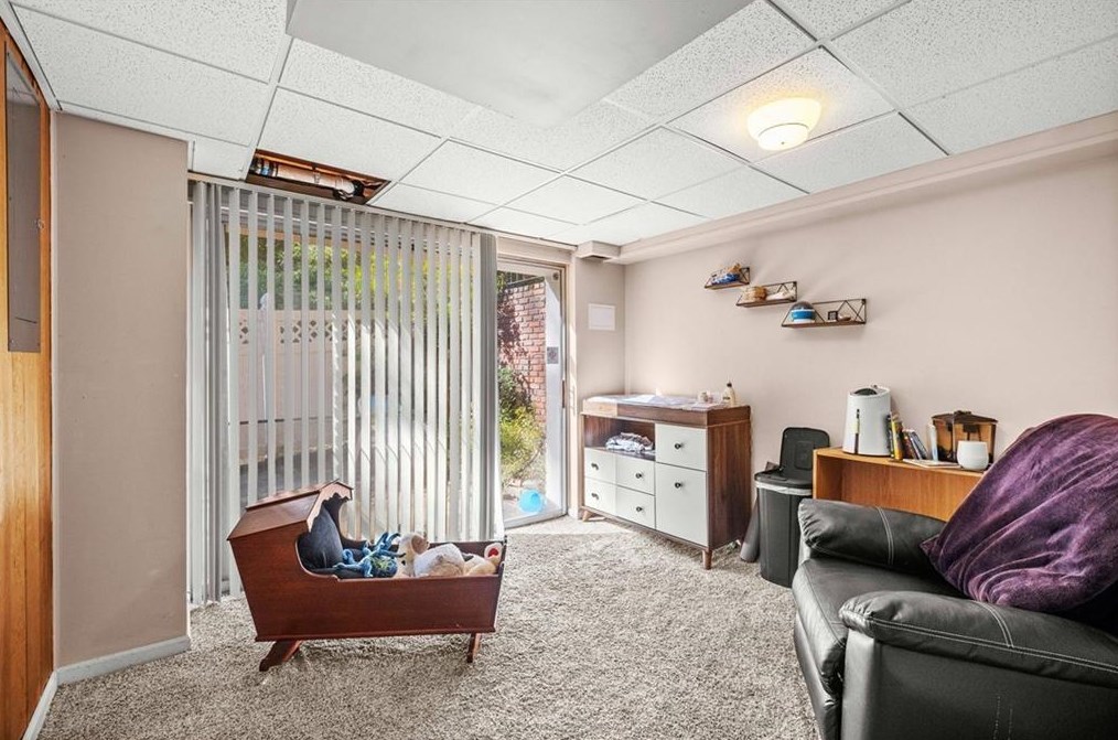 2525 Overlook Dr, Atlanta GA  30344-2026 exterior