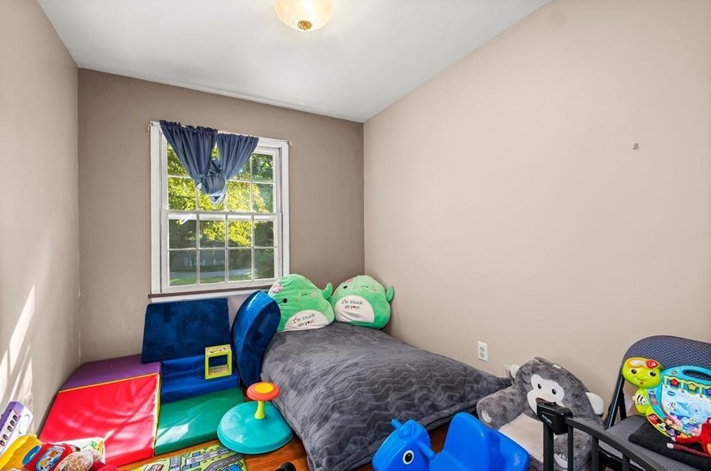 2525 Overlook Dr, Atlanta GA  30344-2026 exterior