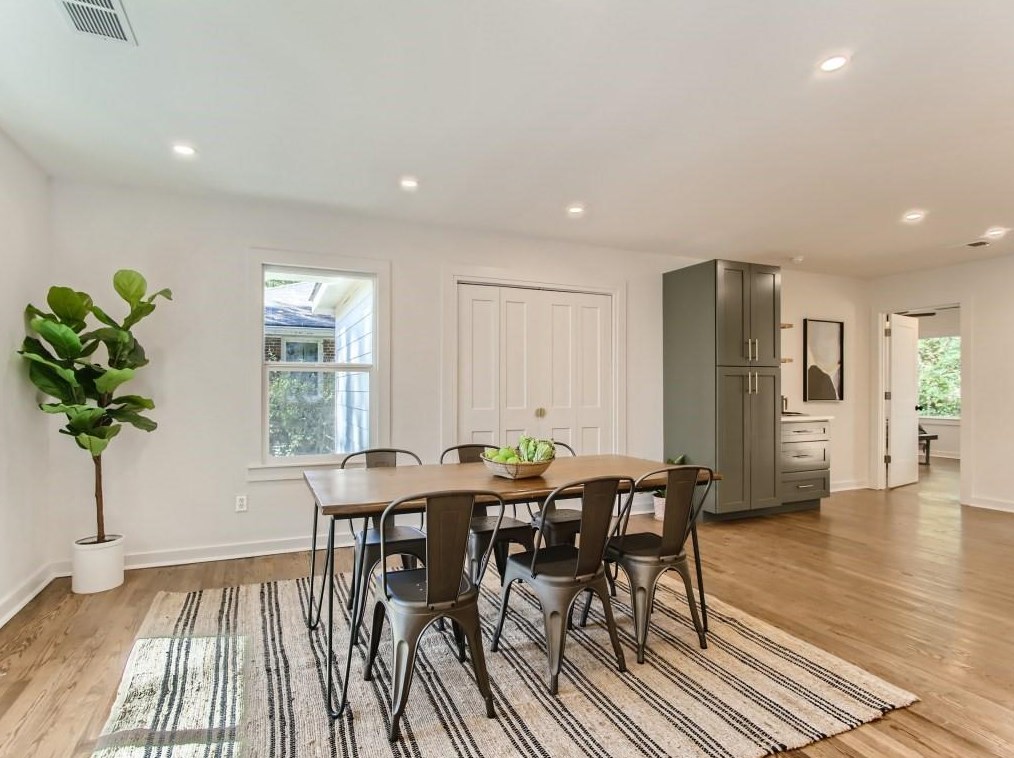 2156 Trailwood Rd, Decatur GA  30032-5338 exterior