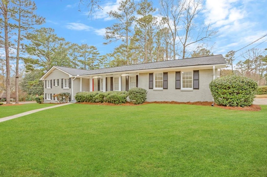 3359 Windsor Castle Ct, Decatur GA  30034-5359 exterior