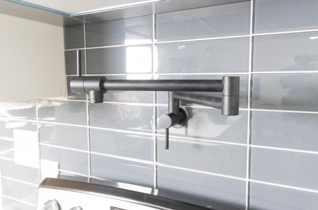 1908 Creekside Ct, Decatur GA  30032-4926 exterior