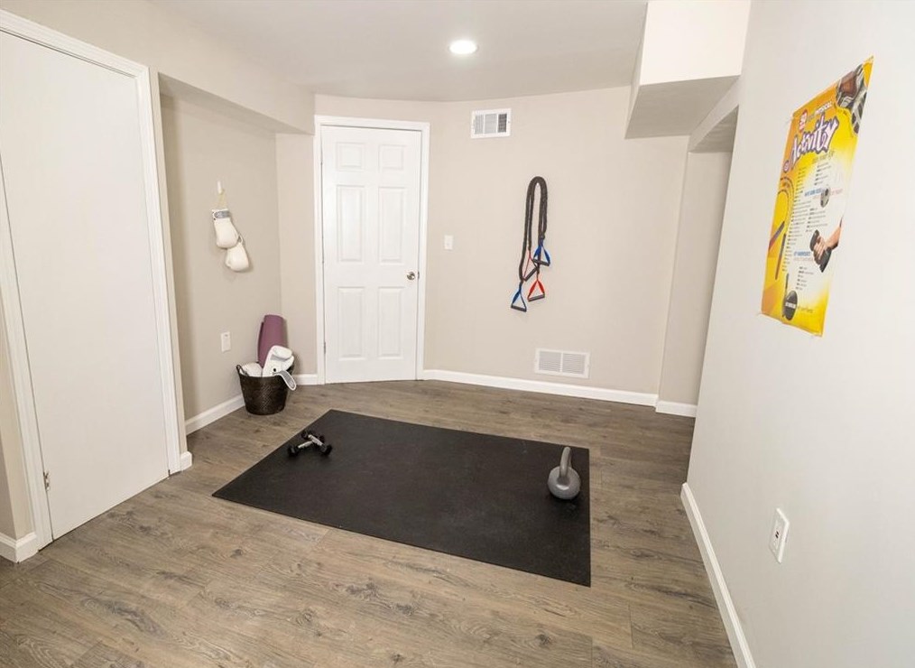 1908 Creekside Ct, Decatur GA  30032-4926 exterior