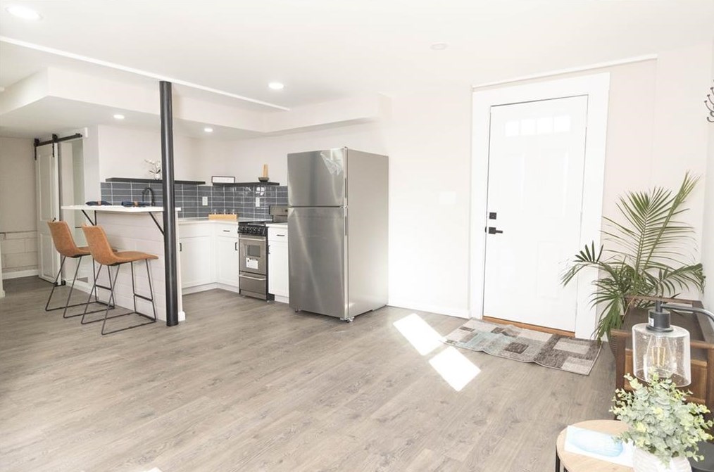 1908 Creekside Ct, Decatur GA  30032-4926 exterior