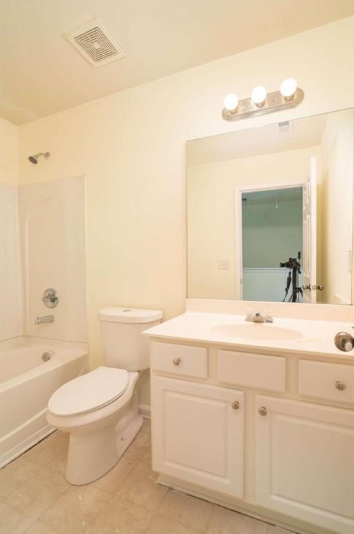 1604 Austin Meadows Dr, Decatur GA  30032-3887 exterior