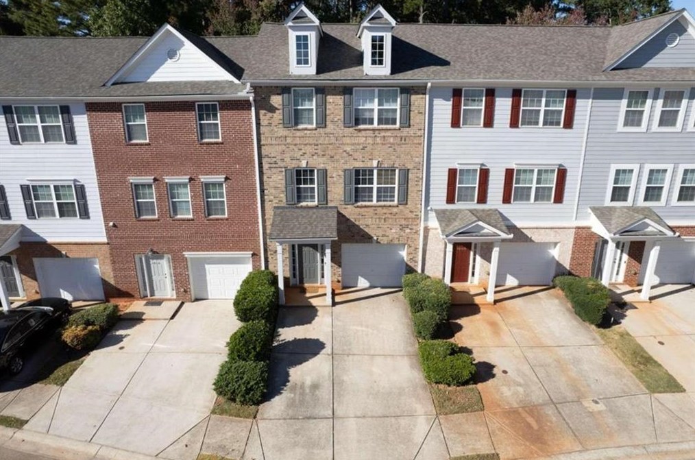 1604 Austin Meadows Dr, Decatur GA  30032-3887 exterior